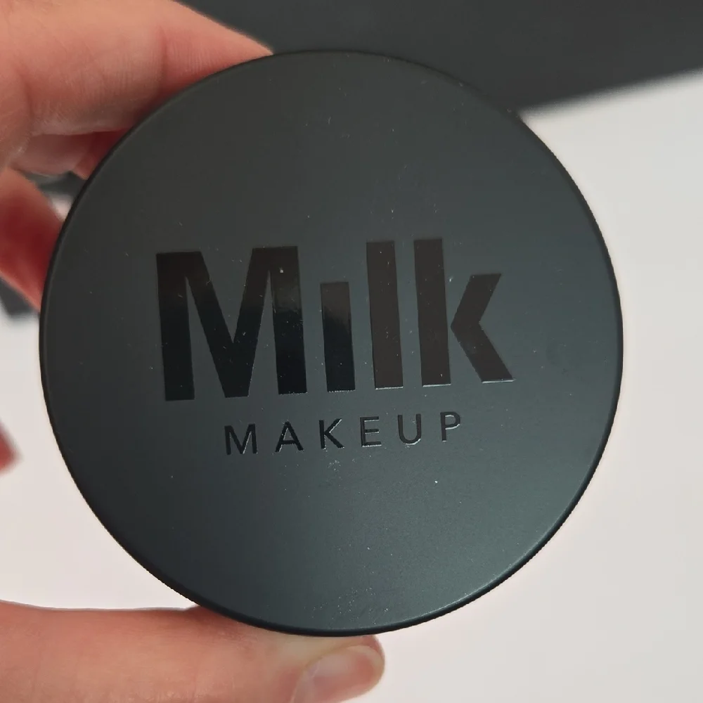 NEW Milk Medium Matte Pore Eclipse Translucent Setting Powder .27oz